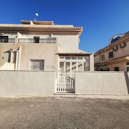Вилла Casa Axel Ориуэла Экстерьер фото